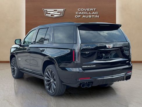 New 2026 Cadillac Escalade V w/ LPO, Floor Liner Package AWD/4WD image 7