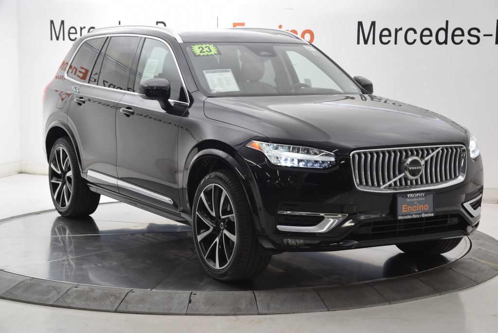 Used 2023 Volvo XC90 B5 Plus w/ Protection Package Premier AWD/4WD image 8
