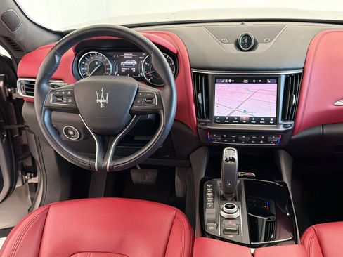 Used 2022 Maserati Levante Modena AWD/4WD image 29