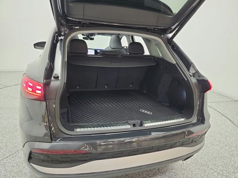 Used 2025 Audi Q5 Premium Plus w/ Premium Plus AWD/4WD image 21