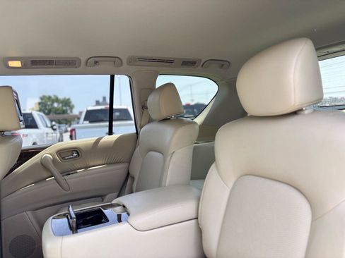Used 2016 INFINITI QX80 4WD w/ 22" Wheel Package image 15