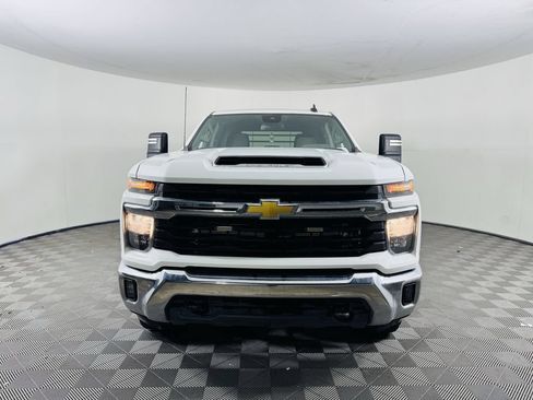 Used 2024 Chevrolet Silverado 2500 LT w/ Convenience Package AWD/4WD image 7