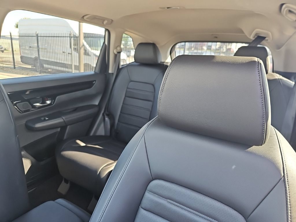 Used 2024 Honda CR-V EX-L image 9