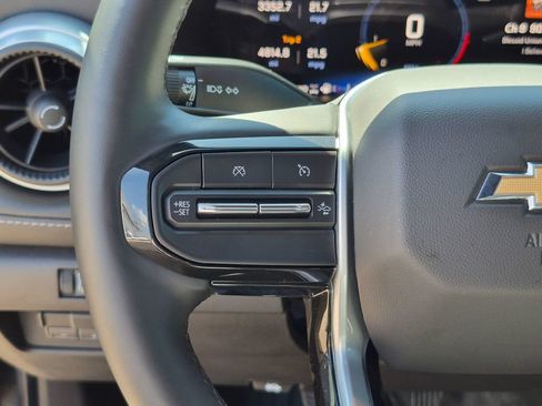 Used 2025 Chevrolet Colorado LT w/ LT Convenience Package AWD/4WD image 19