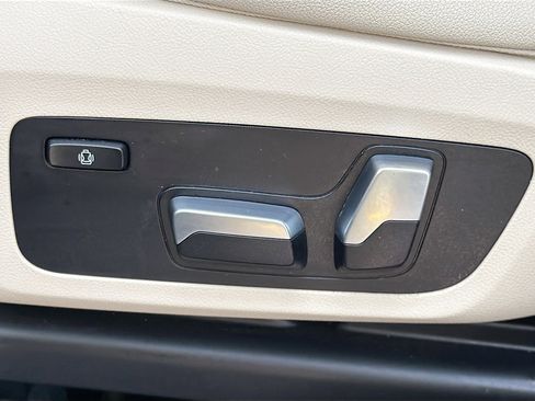 Used 2020 BMW X3 xDrive30i w/ Driving Assistance Package image 43