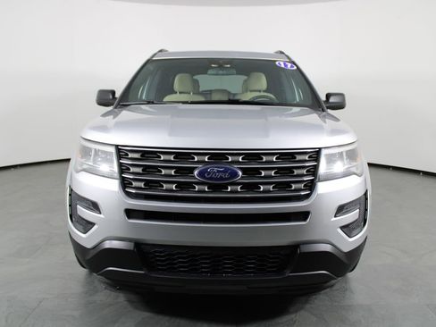 Used 2017 Ford Explorer FWD image 11