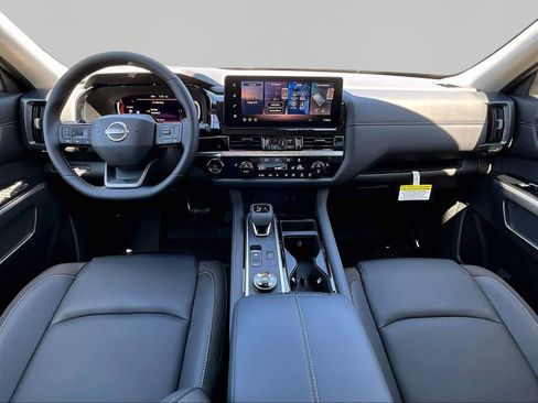 New 2026 Nissan Pathfinder SL AWD/4WD image 10