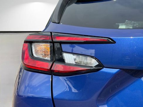 Used 2025 Subaru Crosstrek 2.5i Limited w/ Popular Package #3A image 10