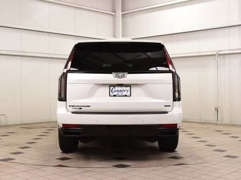 Used 2023 Cadillac Escalade ESV Sport w/ Touring Package AWD/4WD image 6