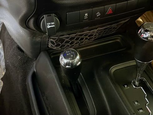 Used 2016 Jeep Wrangler Sport w/ Quick Order Package 24S image 32