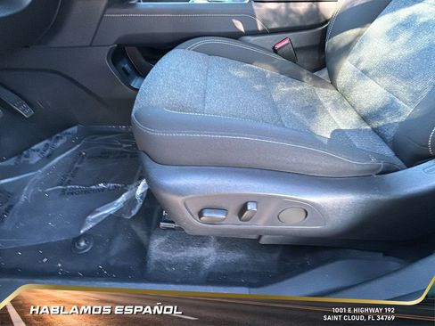 Used 2025 GMC Acadia Elevation image 15