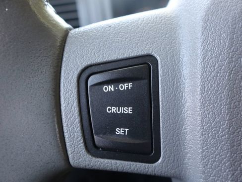 Used 2006 Jeep Grand Cherokee Limited AWD/4WD image 29