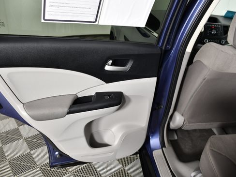 Used 2014 Honda CR-V LX image 44