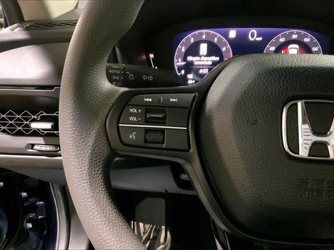 Used 2025 Honda Accord SE image 24