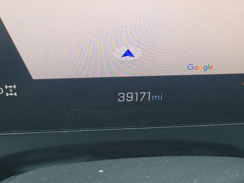 Used 2024 Chevrolet Traverse LT image 34