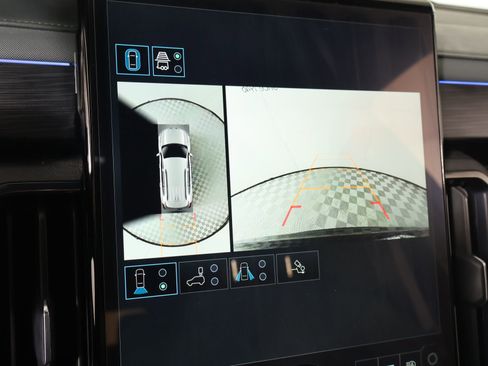 Used 2025 GMC Acadia AT4 AWD/4WD image 6