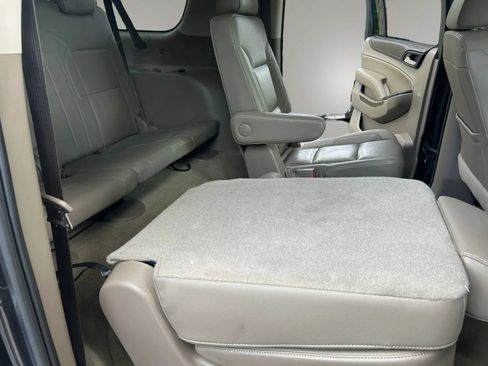 Used 2018 GMC Yukon XL SLT w/ HD Trailering Package RWD image 12