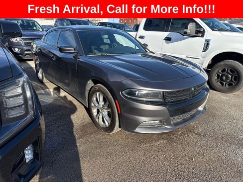 Used 2022 Dodge Charger SXT w/ Driver Convenience Group image 1