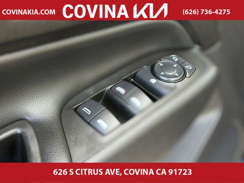 Used 2020 Chevrolet Equinox LT image 12