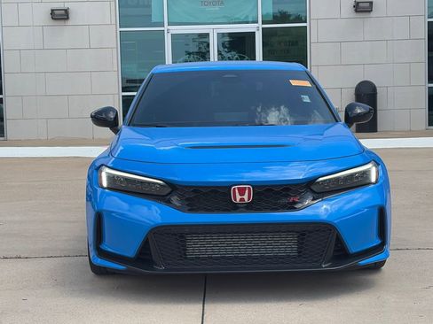 Used 2025 Honda Civic Type R image 3