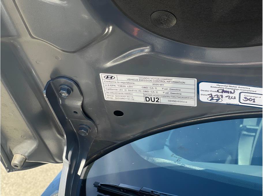 Used 2025 Hyundai Elantra SEL FWD image 23