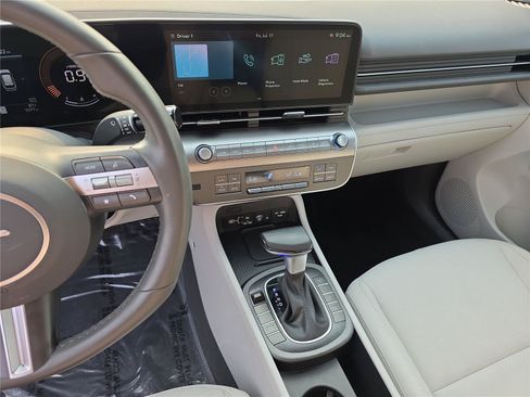 Used 2026 Hyundai Kona SEL Sport FWD image 28