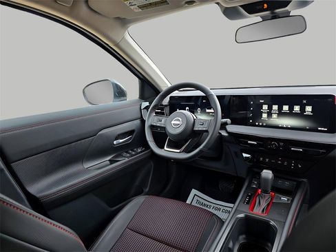 New 2026 Nissan Kicks SR image 11