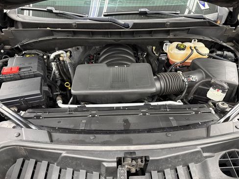 Used 2022 GMC Yukon SLE image 13