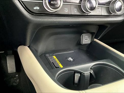 Used 2024 Honda HR-V EX-L image 16