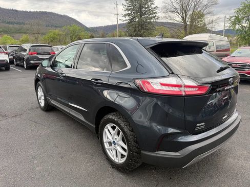 Used 2022 Ford Edge SEL w/ Convenience Package image 3
