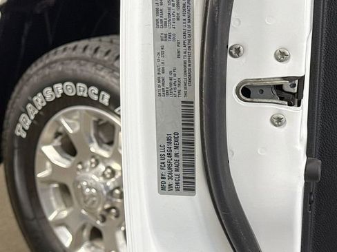 Used 2024 RAM 2500 Laramie image 30