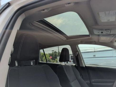 Used 2017 Toyota RAV4 XLE w/ Carpet Mat Package AWD/4WD image 32