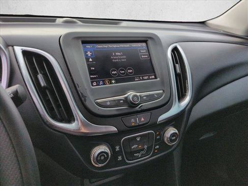 Certified 2022 Chevrolet Equinox LT FWD image 20