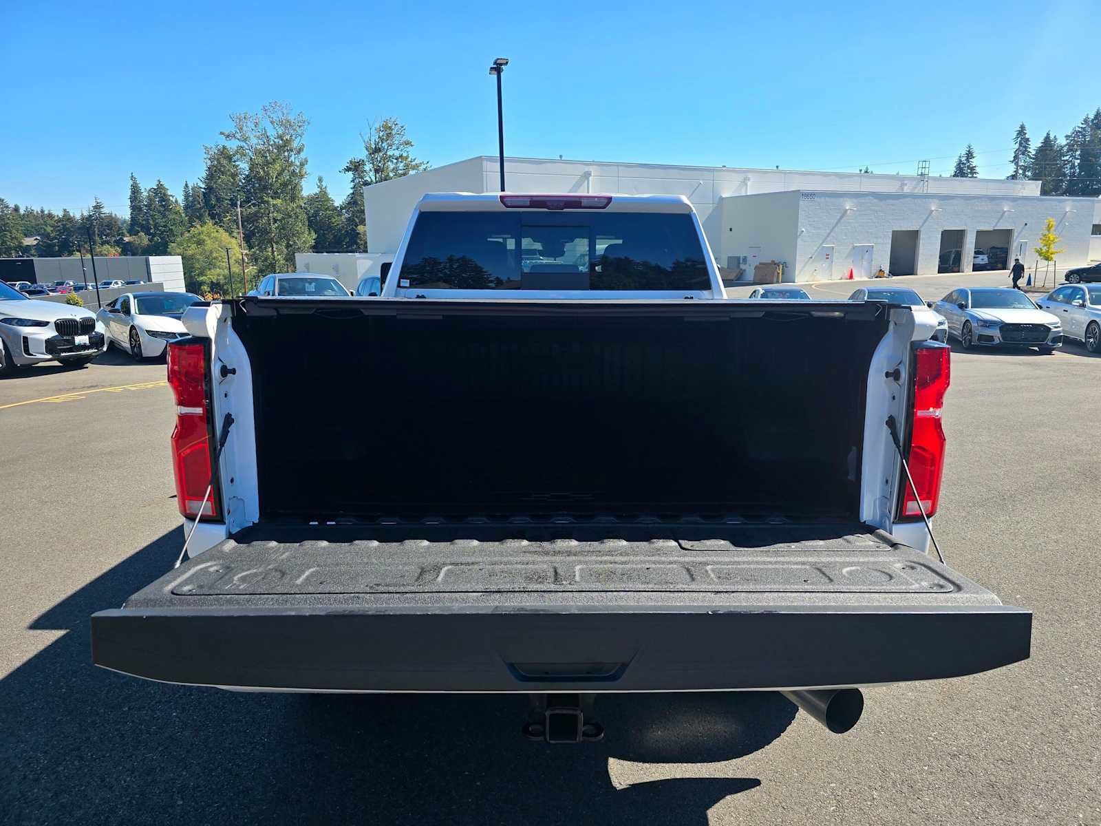 Used 2024 Chevrolet Silverado 2500 High Country w/ Technology Package AWD/4WD image 14