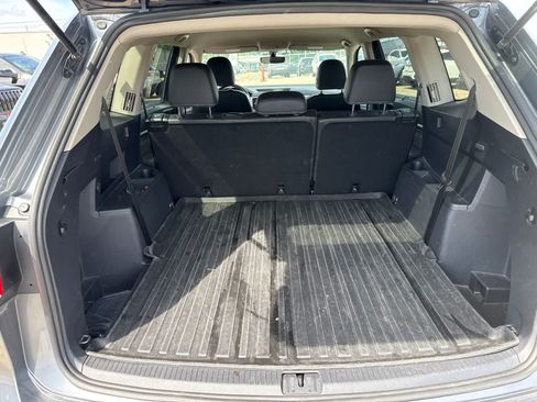 Used 2023 Volkswagen Atlas SE AWD/4WD image 14