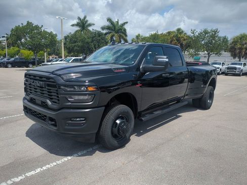 New 2026 RAM 3500 Tradesman AWD/4WD image 9