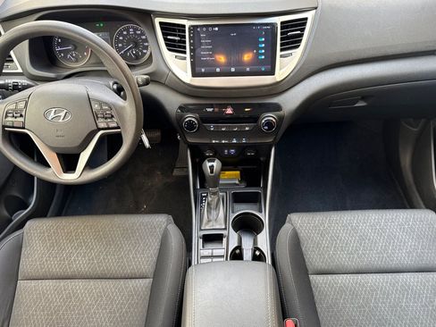 Used 2016 Hyundai Tucson SE w/ Option Group 02 FWD image 13