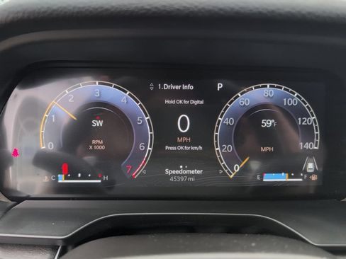 Used 2023 Jeep Grand Cherokee Limited AWD/4WD image 32