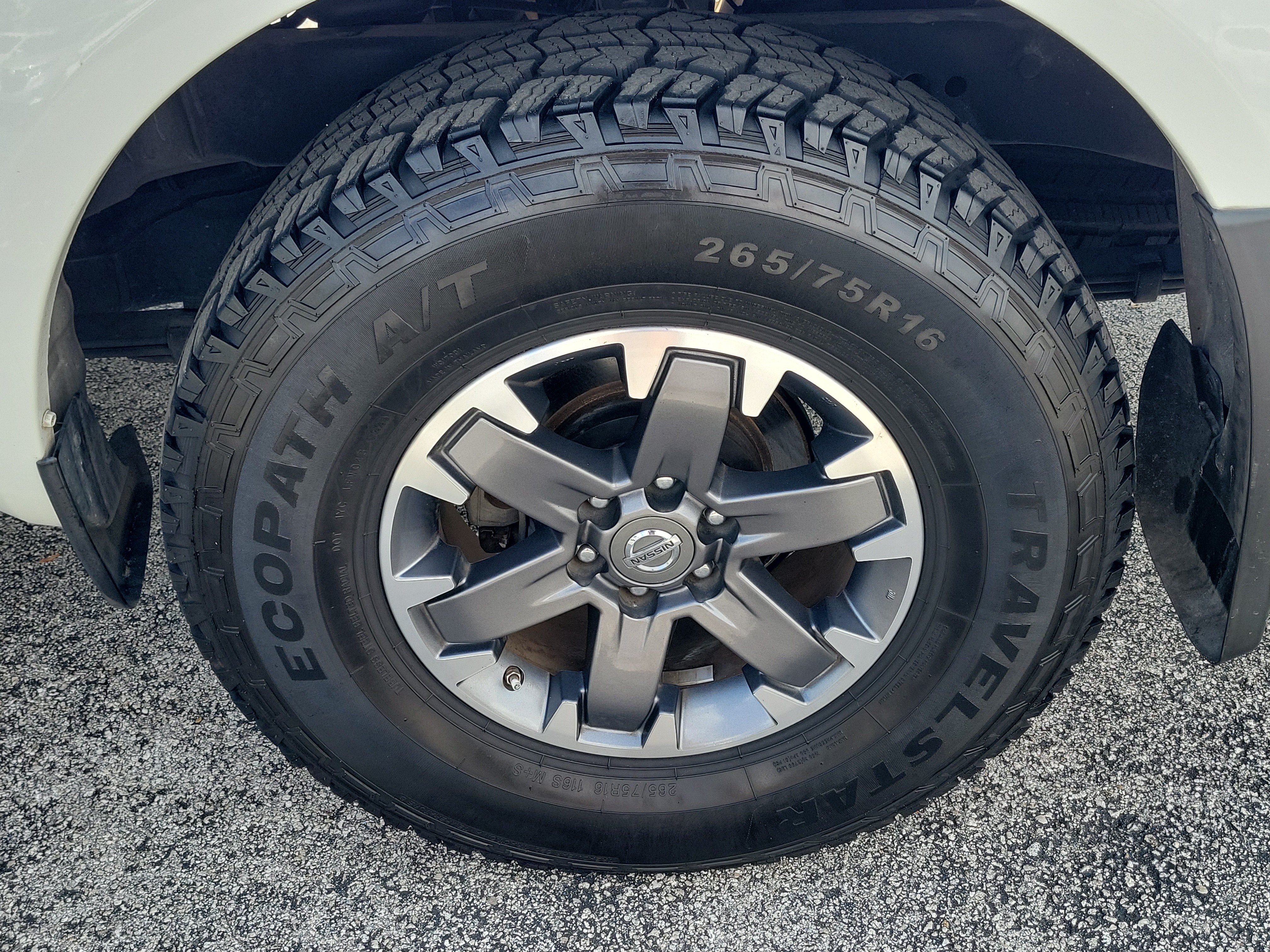 Certified 2019 Nissan Frontier Desert Runner RWD image 7