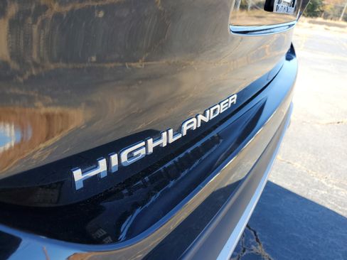 Used 2023 Toyota Highlander XSE image 5