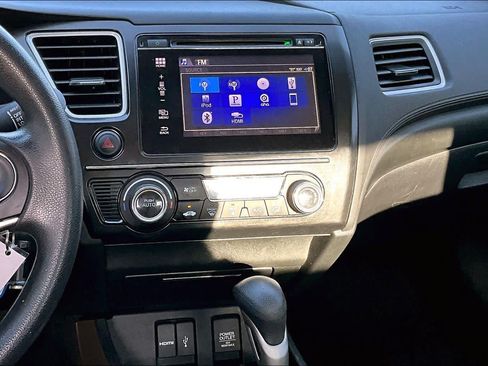 Used 2015 Honda Civic SE image 7