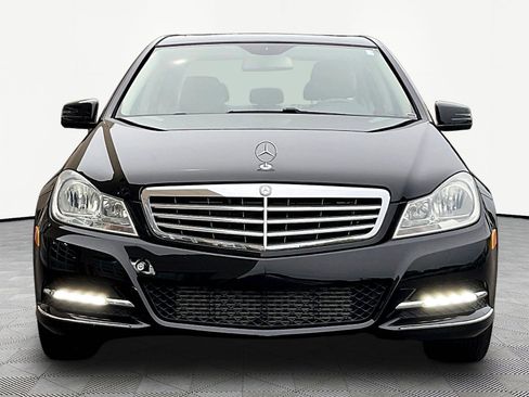 Used 2013 Mercedes-Benz C 250 Sedan image 2
