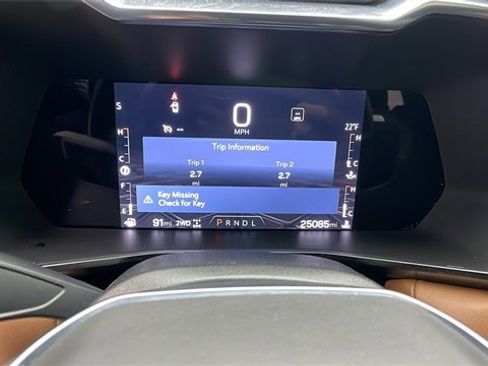 Used 2023 GMC Canyon AT4 w/ AT4 Premium Package image 17