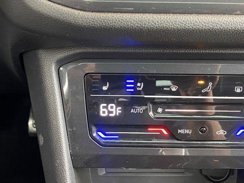 Used 2023 Volkswagen Tiguan SEL R-Line image 14