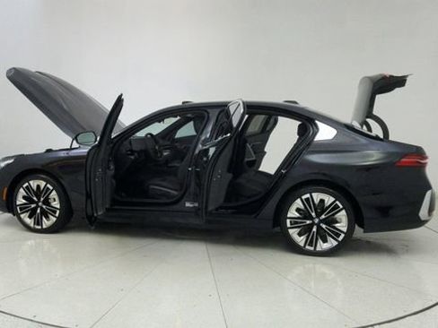 Used 2026 BMW 530i RWD image 72