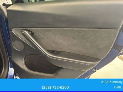 Used 2023 Tesla Model Y Long Range AWD/4WD image 37