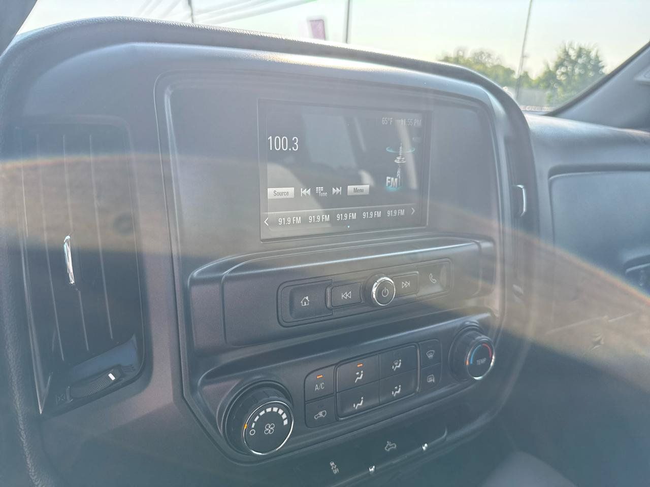 Used 2018 Chevrolet Silverado 1500 W/T w/ Trailering Package AWD/4WD image 10