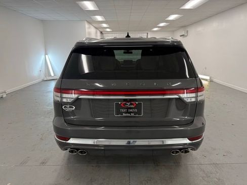 Used 2023 Lincoln Aviator Black Label w/ Class IV Trailer Tow Package image 7