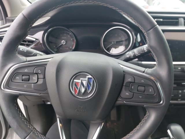 Used 2022 Buick Encore GX Preferred w/ Sport Touring Package FWD image 11