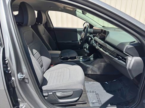 Used 2025 Kia K4 EX FWD image 14